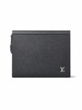 Black clutch