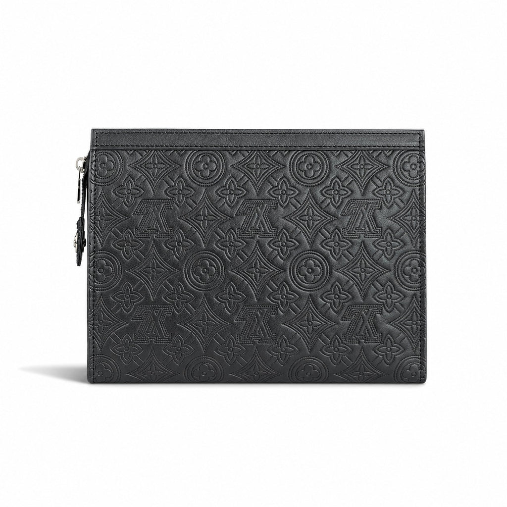 Black clutch